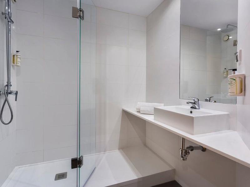 0DD4A1C0146437FC9355AF8D230CC00E