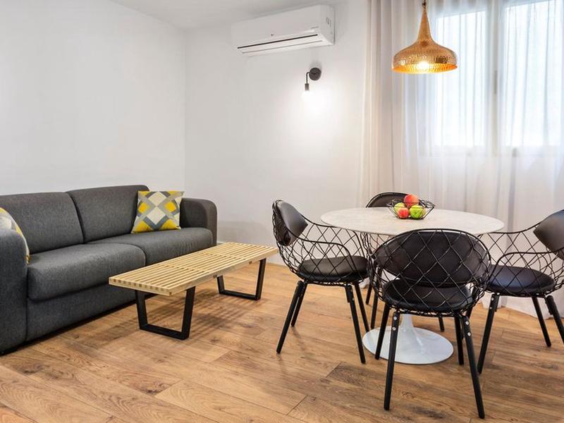 B22C0F88F1D6B5E565A5C3289387AE92