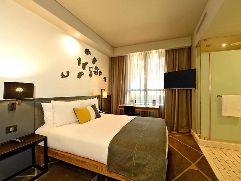 22F2992246E6F4105D085DCDA3F3CB3E