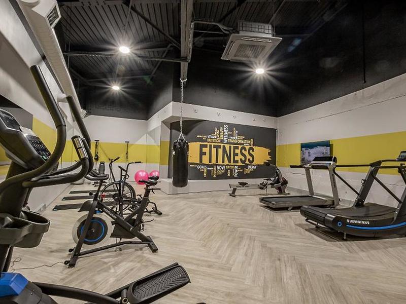 5F7E518F347BA8F7DE8F2BB6903BD869