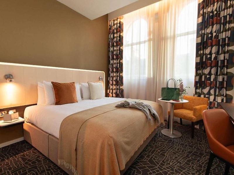 FB2C0F782F2D0608B475743360201810