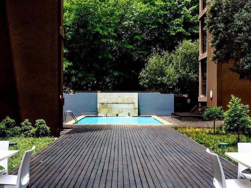 DEC5569E4631EB20754DB1E66D80B147