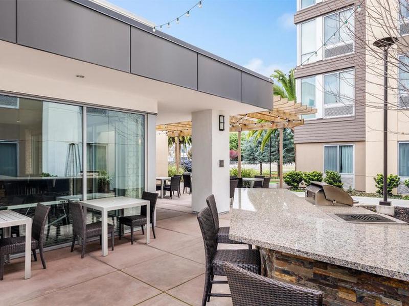 E109209FC9ECDAF1E8C359598039A60A