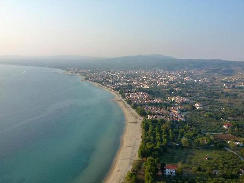 990A6FE9AF5D45295F3D8CEF4F19FD60