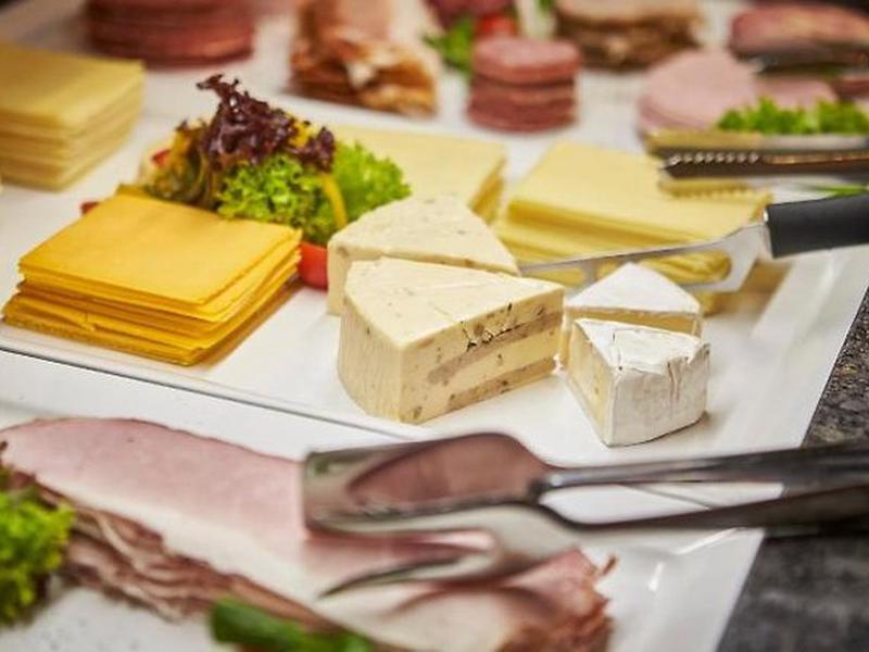 9C6BB9411A140CF2A3E5CD5E4C4C73A6