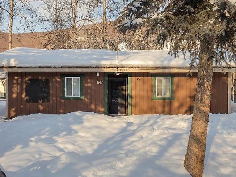 4CF90AA274DE5C67E37BBE51F142BAC7