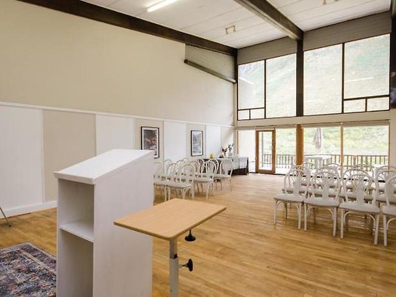 4ABB456862B93C8609E8611F1E4DE34C