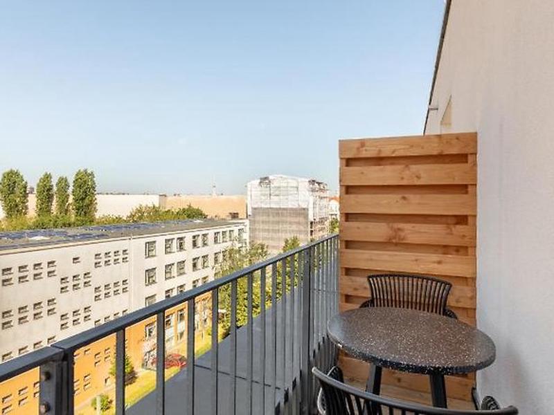 AED3DAFFC13E6FA9BD0DD09D17EB9C6B