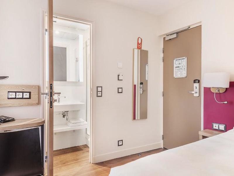 DDA3EE696ED4F120D6A2E1D176D96159