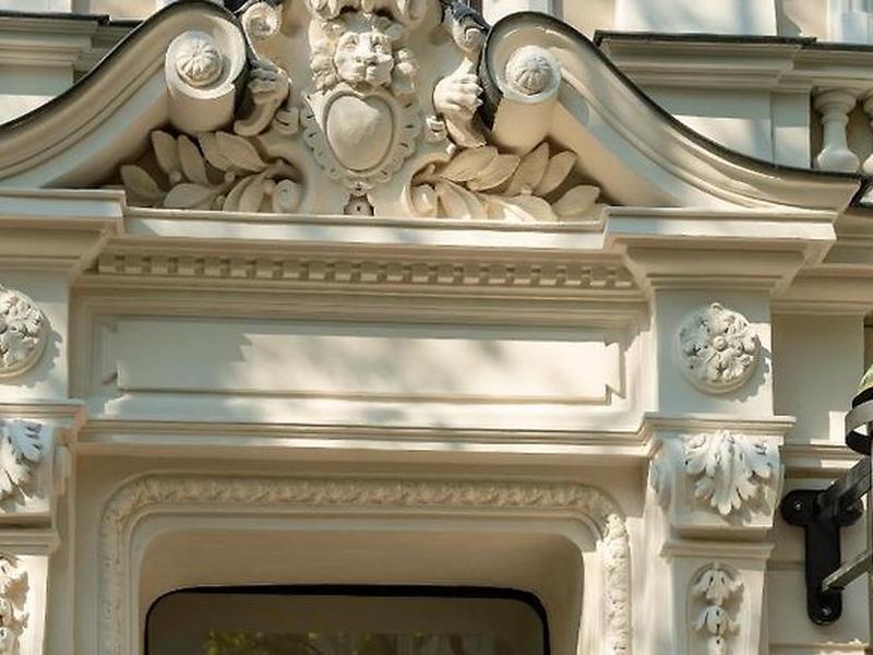 9D3250EE18C052932C61C08045A25DA8