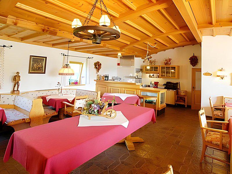 55361A95D59A79EDB54FFAC64691A471