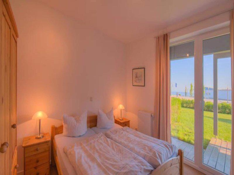 F16C6815A64D1DADAF835A1C9D652DBC