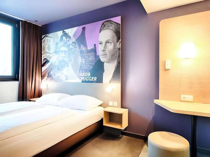 CC32C82B5F471B8842F1387B2C48455C