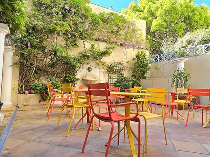 A9894BB5D3B4E374BA9C6F6209FFD8FC