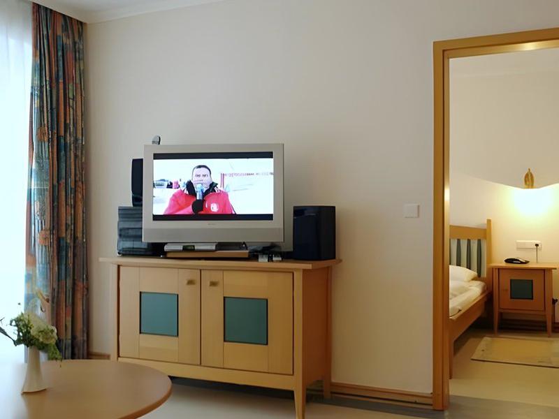 BAFF060E7A069D2A2F064BE3EC78E3AF