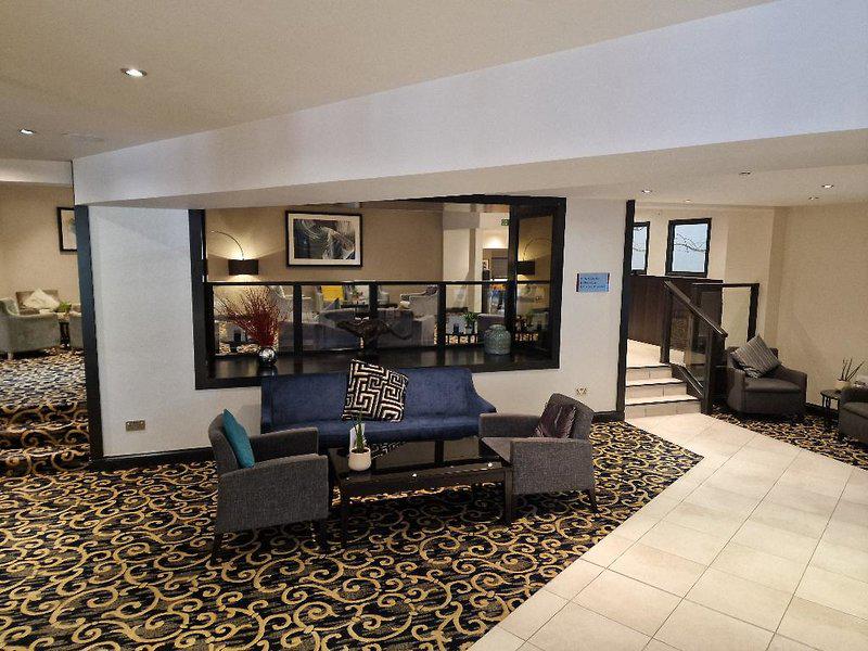 22777DBBB2894035E876C4F9A10E5546