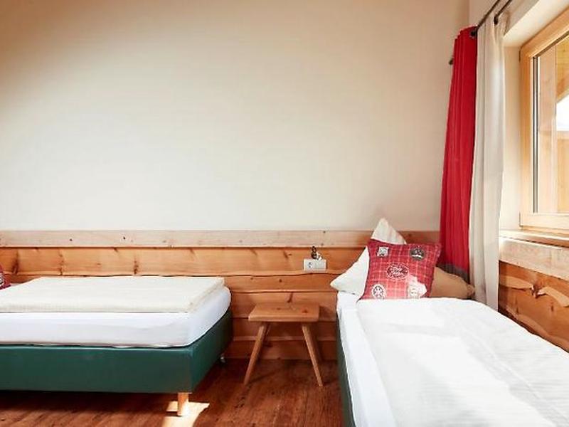 143A56C499BFD5FA193D930DA504B24D