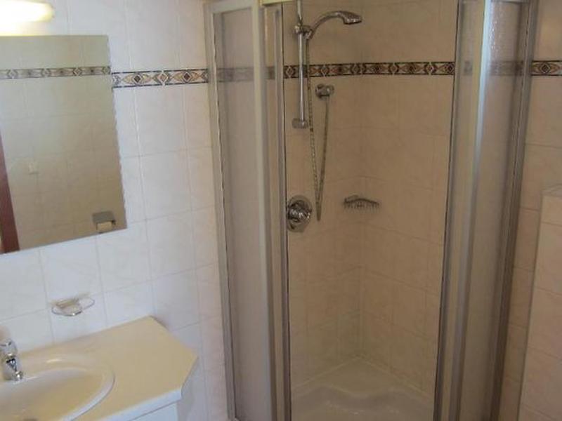 5650DDAA20319F305F353E948B5DC8C3