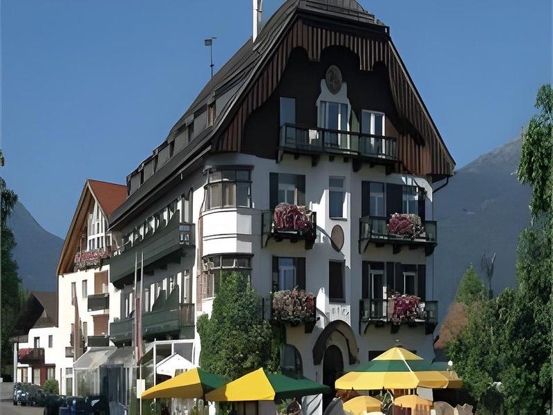 B4DEAA90B3058C8645F95C6C1C536032