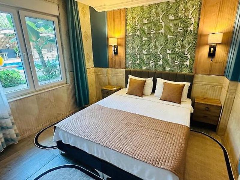 31AD08BF711EC1FEB0226F8609F90575