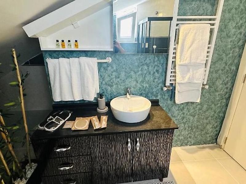 2F591E44179719761285E2C27A052700