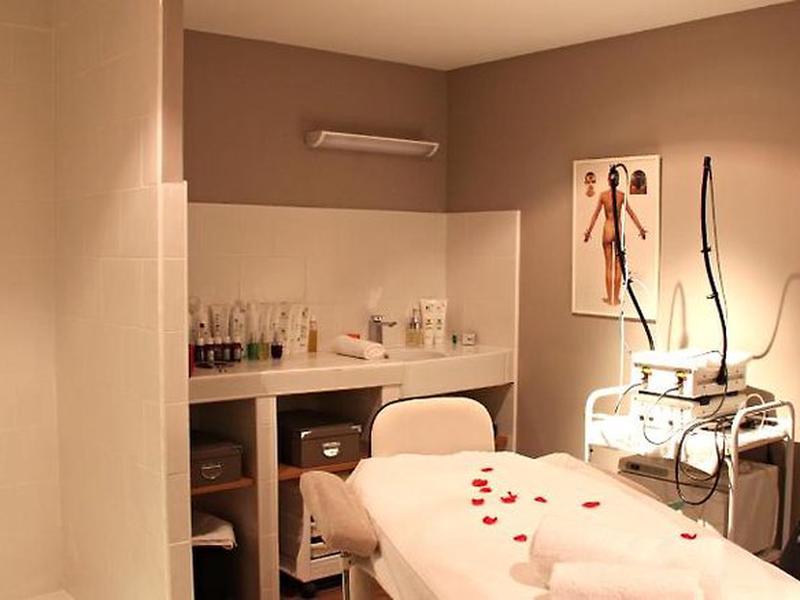 54C88A1EDBD8257745B3E881E11DF714