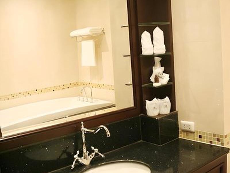 C0BCD16C80FB376D6C7BCBB37D0E282E