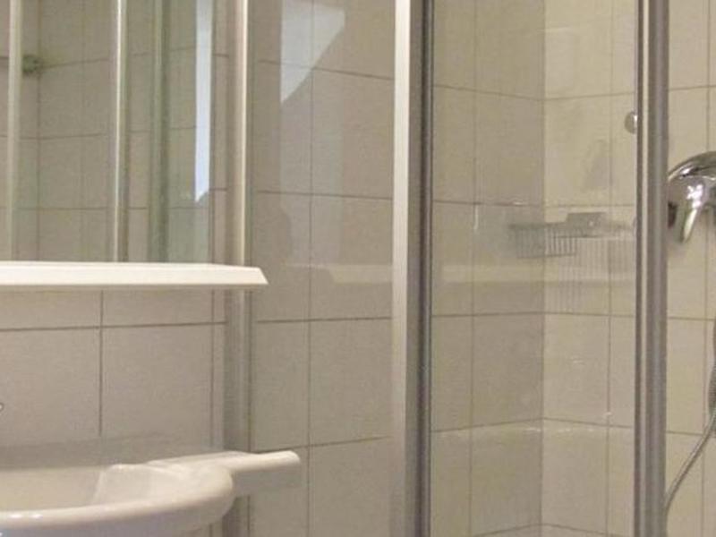 EF94E1BC516E1406CF5813B30C06A45D