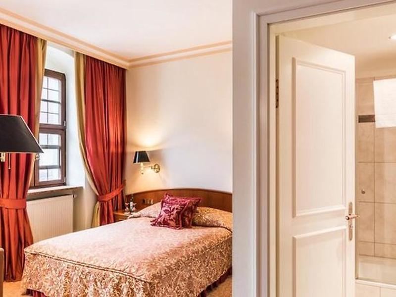 EEBA37E9732471266FE9D9190F6F9B9B