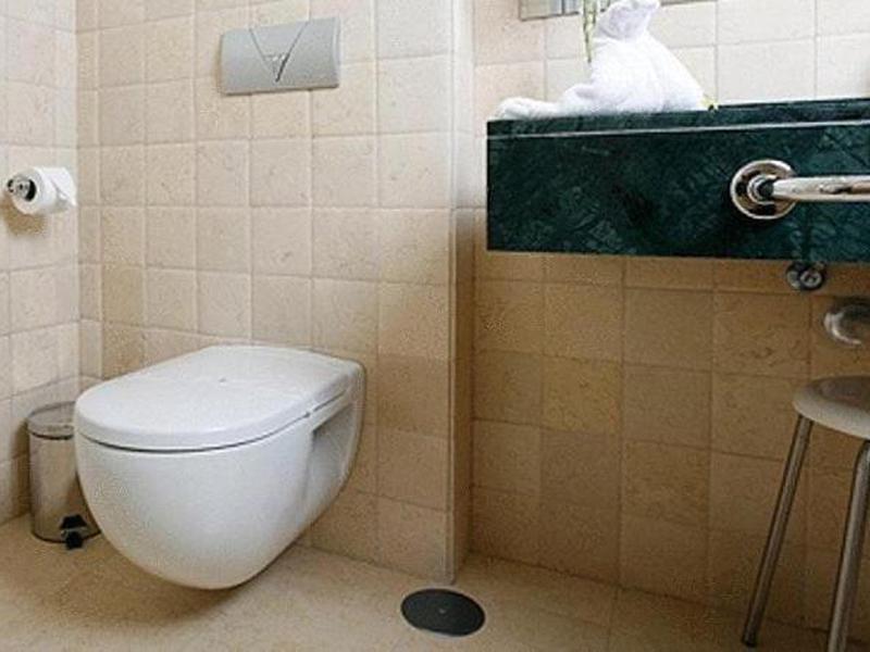 67822E7905DF20CED82EC739FEE66428