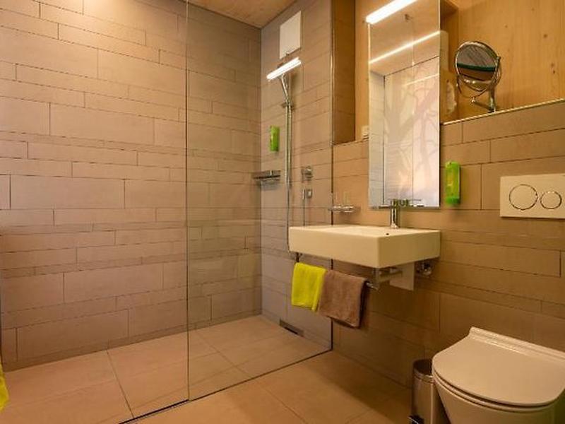 035DAA2516BCC8DF2D736C44A30A4302