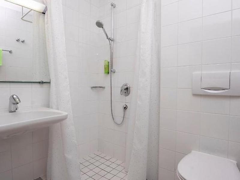 4F3CFDF251D69350B3DEAF34B8BD8CD0