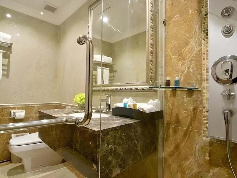 115FB5C5EF66DD6A138A1CA5762E4981