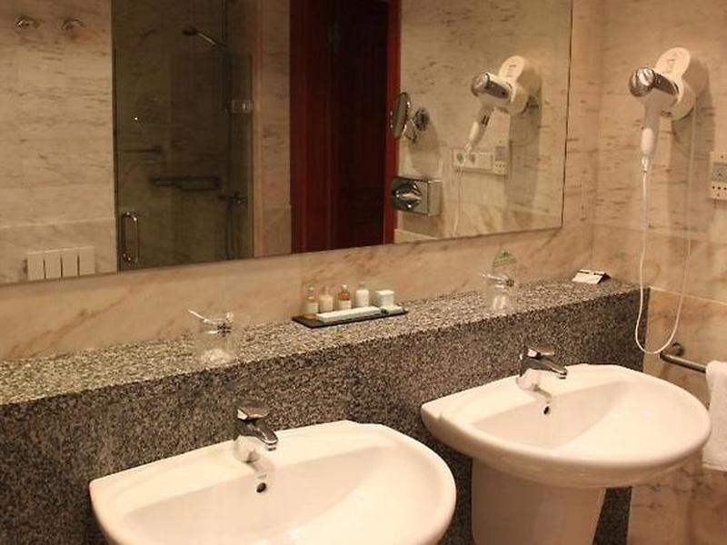 ABF84B78D0B9D9B423FF47B1B7F87722