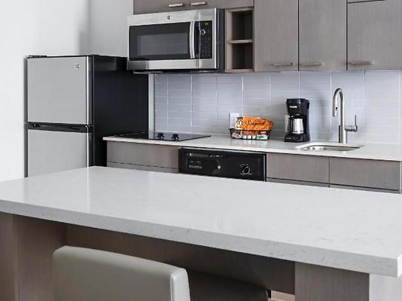 C546C14ABFF4AE846F4C08D9E10A257C