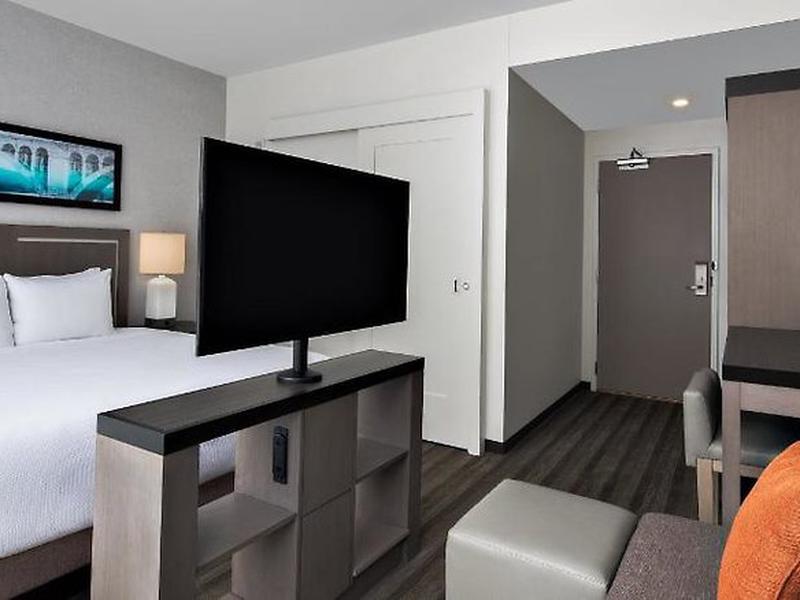 01F0F3216E33827D23F893B14B90CC33