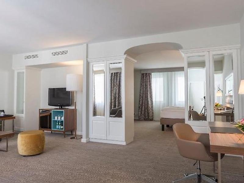 93E0700E7B83E1C21077D147538C6534