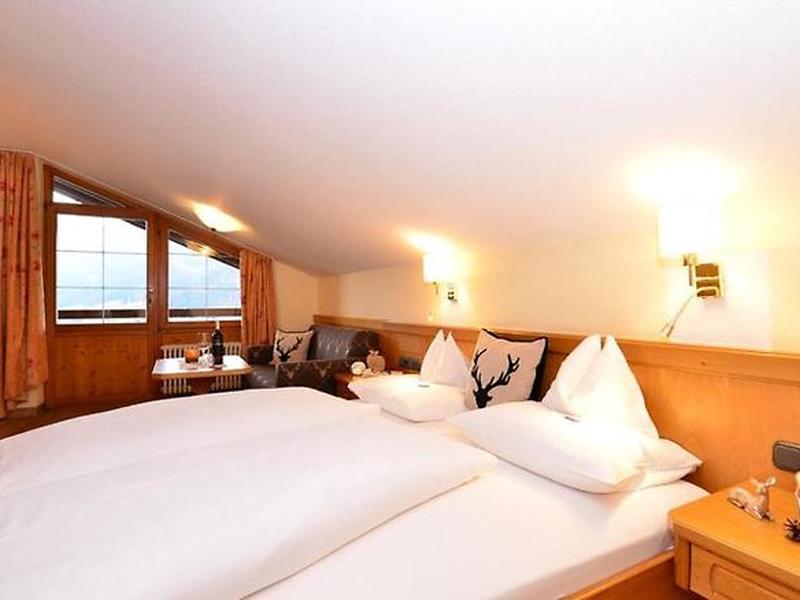 1A2E5A03671735AB95F9B6670FC29596