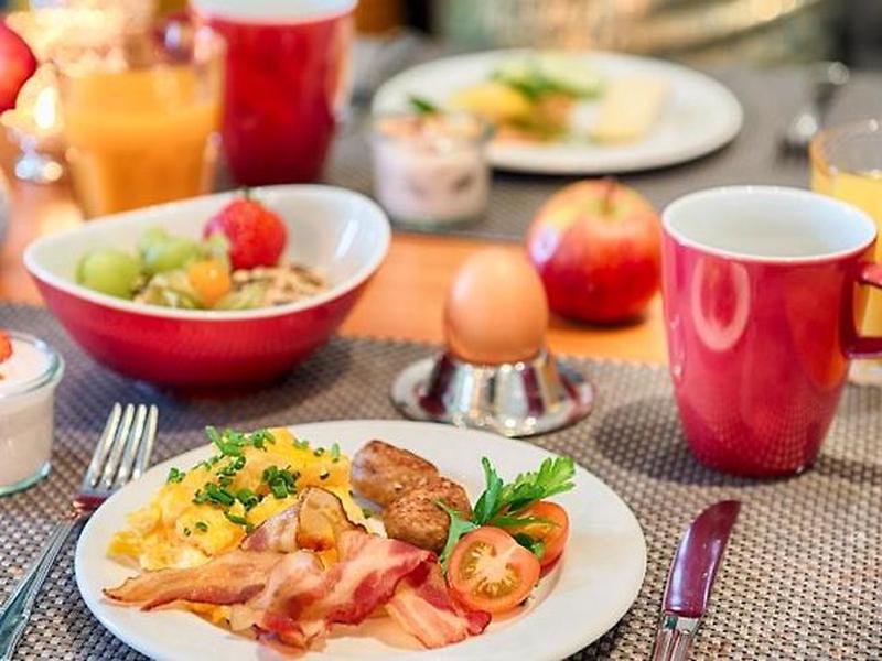 7079EF52F404863AE574E3F65B7D905B