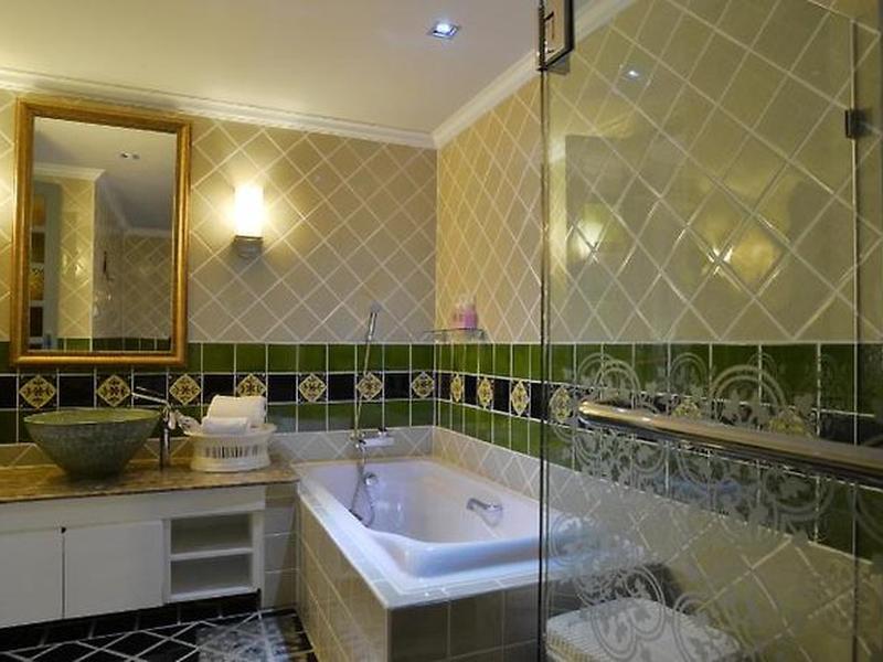 DCF867B91D4644B7C6B2F98825DEC9EC