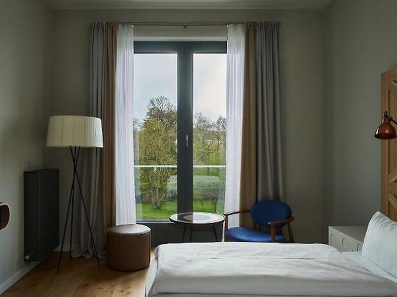 26E07F538BDD429D8082F46A88D52B13