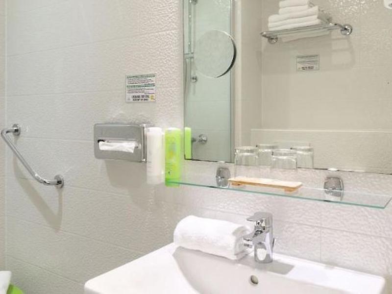 210B2C31BA68EDE824D64E6A4A77623E