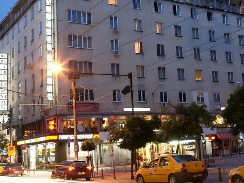 C4E6B85CE00A3F8B275089D2044DC7E7