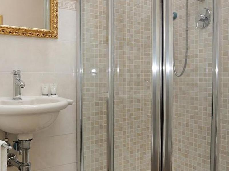 8F3AA90A5015C739436D34277B71C23A