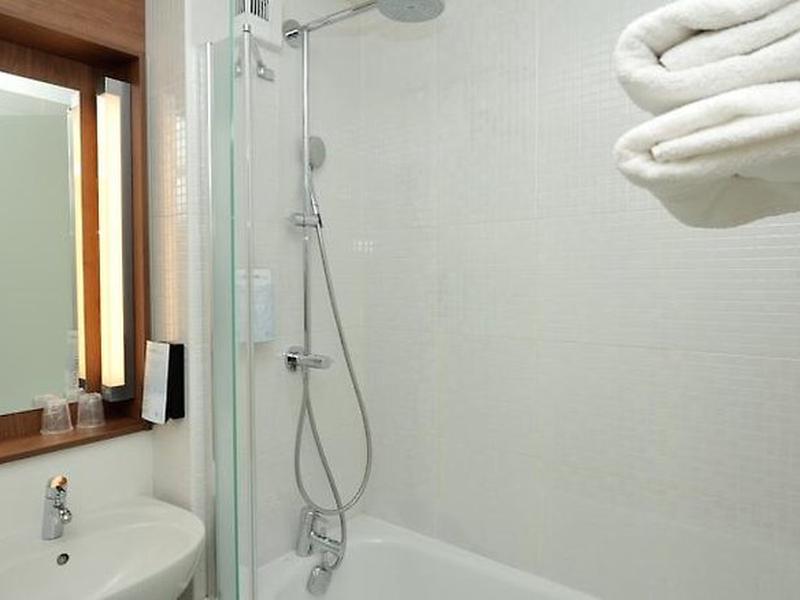 C1BB1F9B7A0C3FA586EA33558739BD85