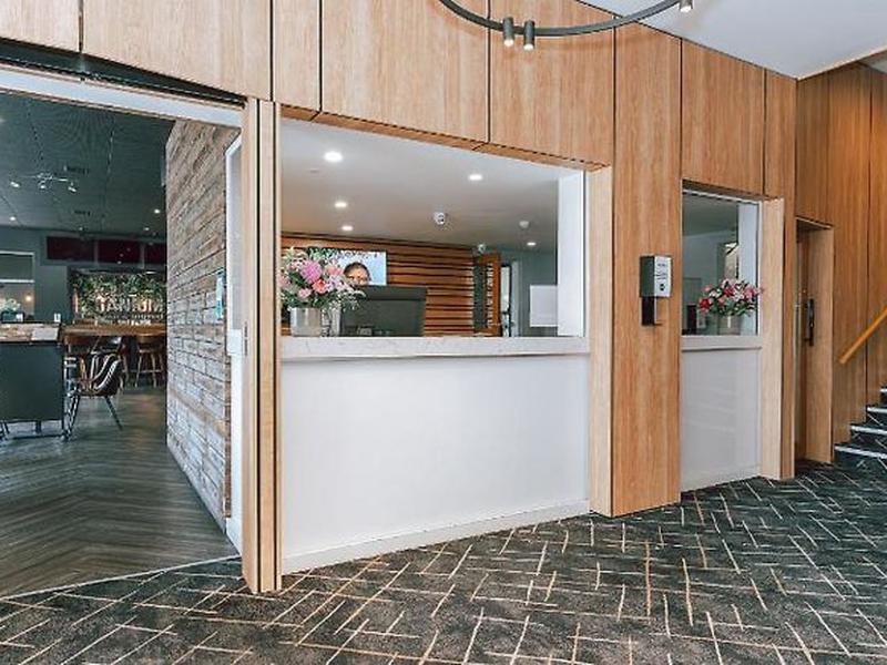 4236DC3C71078E88679AF9DC00F9418A