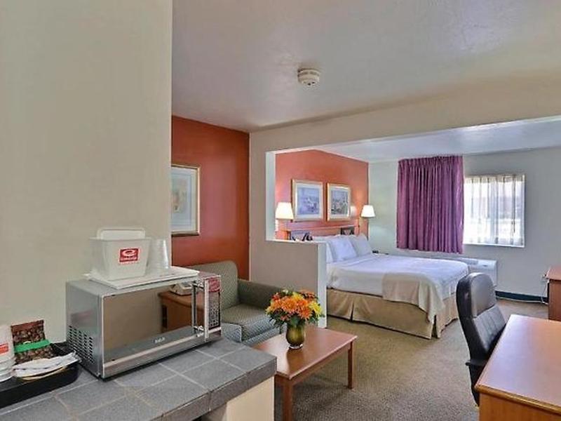 218CBAA3AEFE8746741E4737DD7F395E