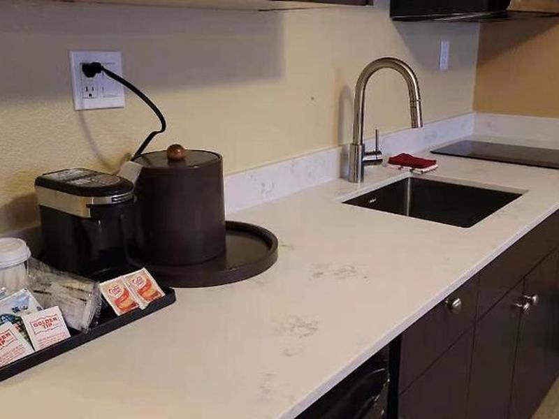 8351723827F2D49B4828C4B2F3C70CF0