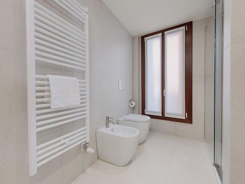 775AE5178ACE11F0ABA1D99DFBEB9048