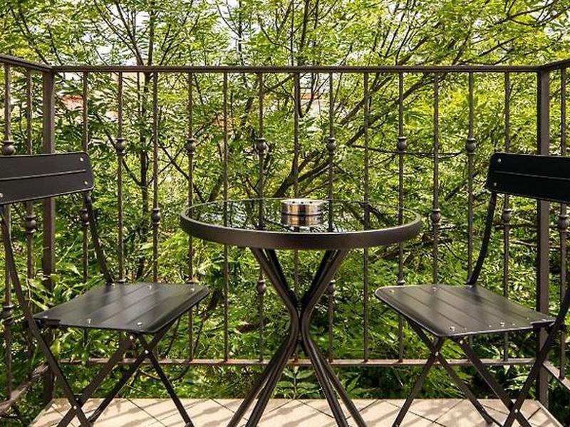 12D7D72695DF9FC8FC22F61A9B031086